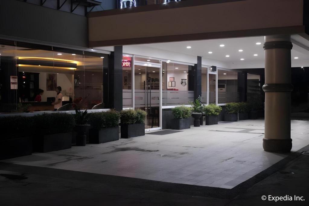 Horizon Hotel Олонгапо Екстер'єр фото